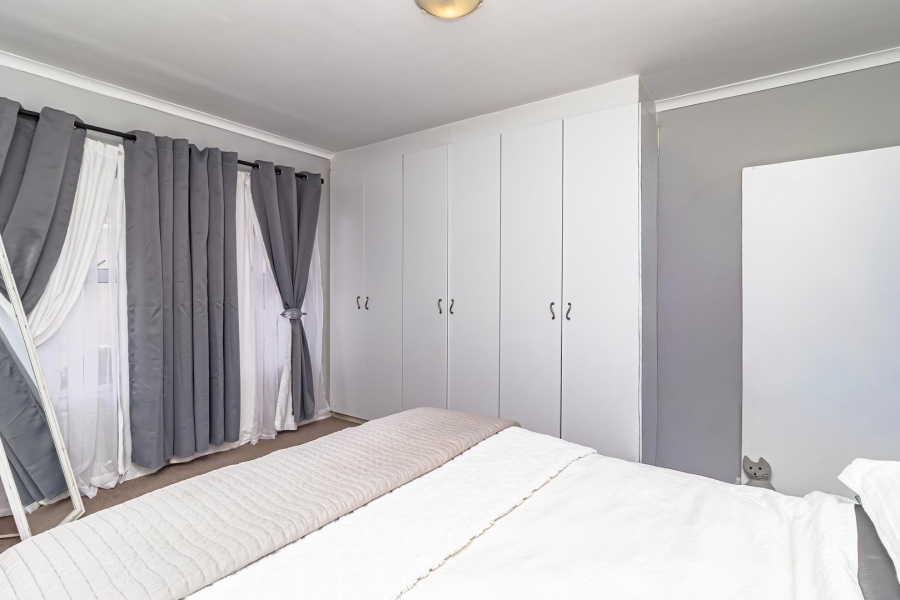2 Bedroom Property for Sale in West Beach Western Cape